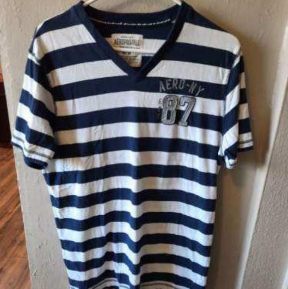 Aeropostale Other - Men's size Medium short sleeve shirt.